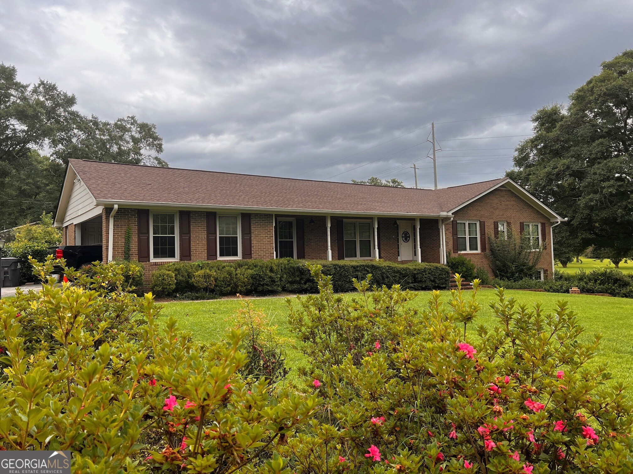105 Olympia Drive Property Photo 1