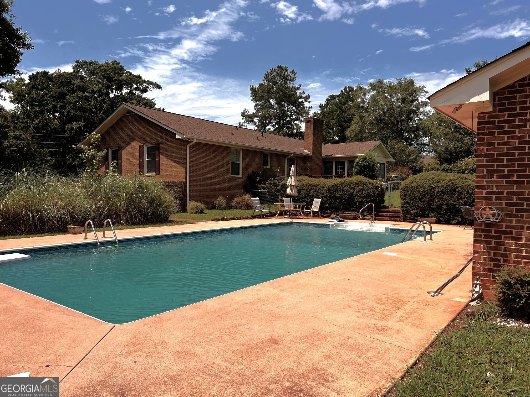 105 Olympia Drive Property Photo 3
