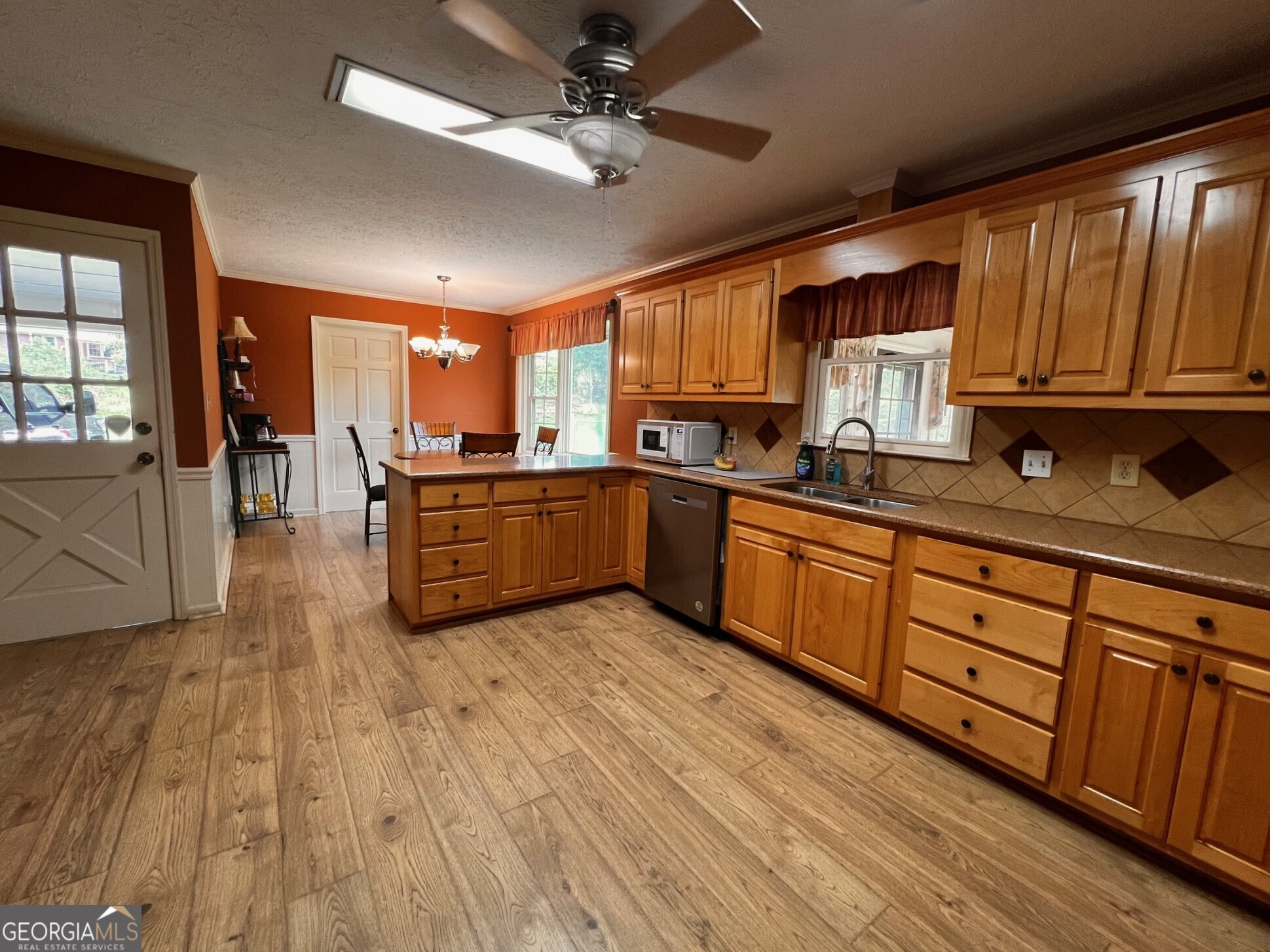 105 Olympia Drive Property Photo 9