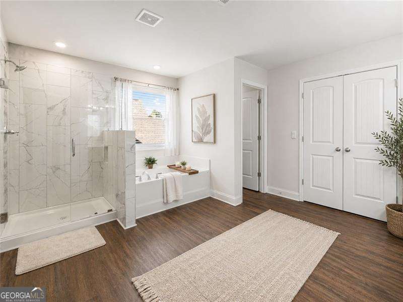 620 Riverwalk Manor Drive Property Photo 8