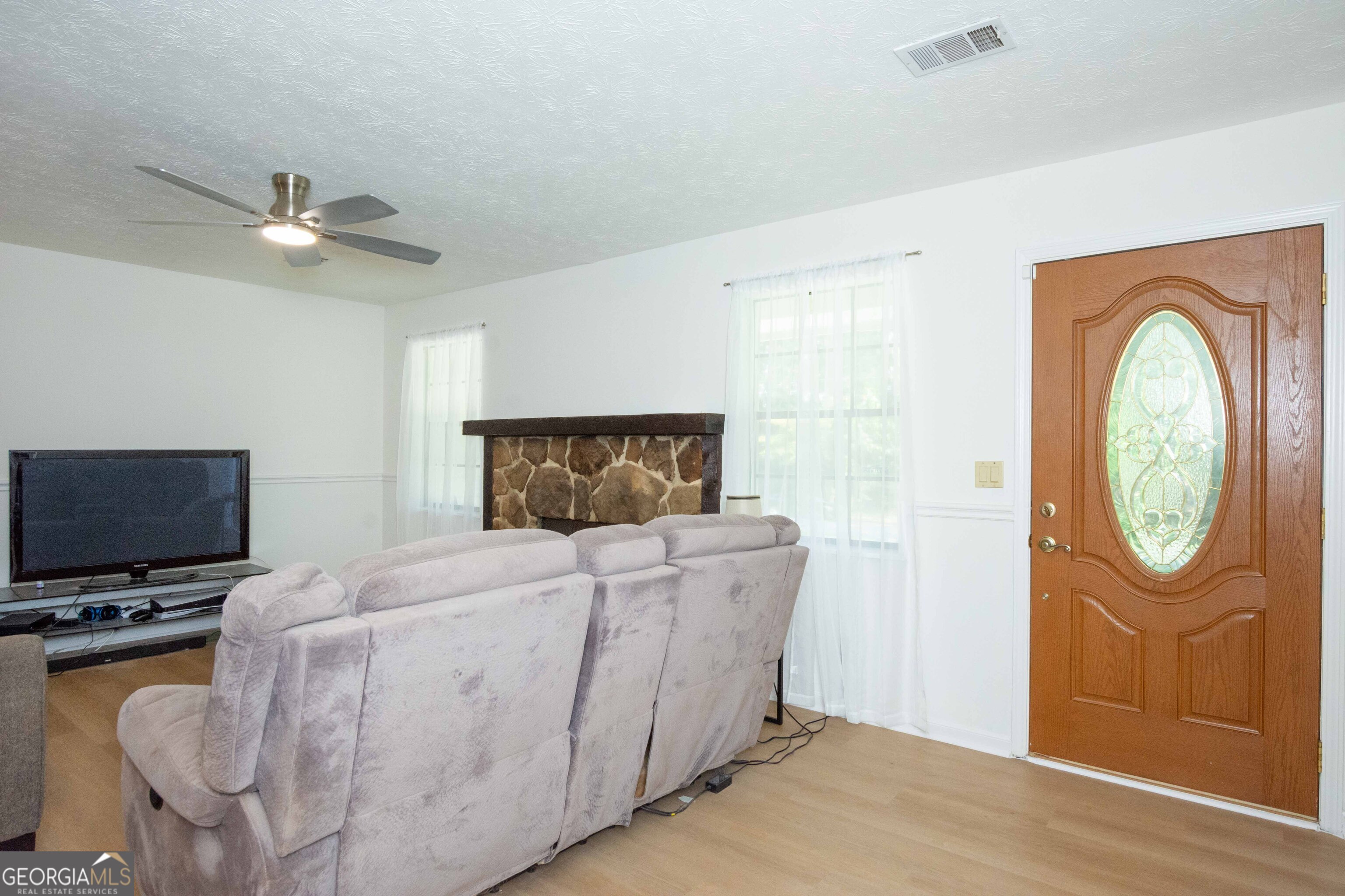 5003 Abbey Lane Sw Property Photo 3