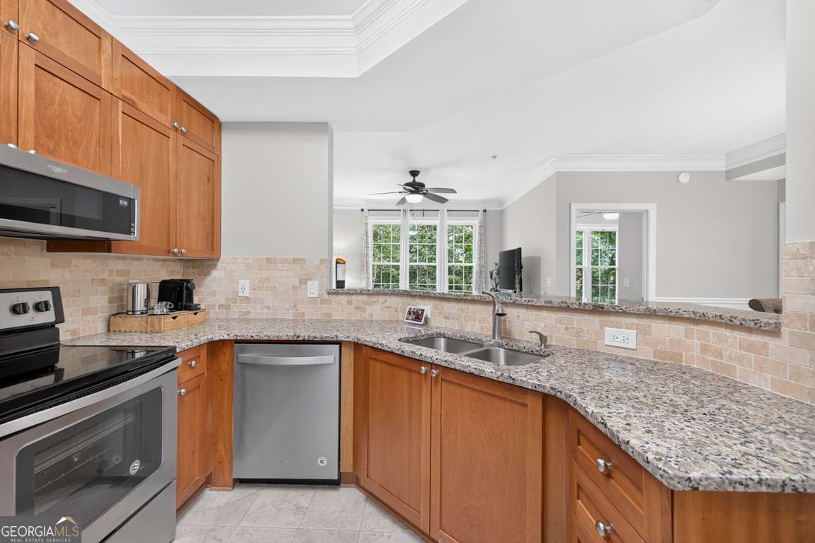 335 Ashford Circle Property Photo 3