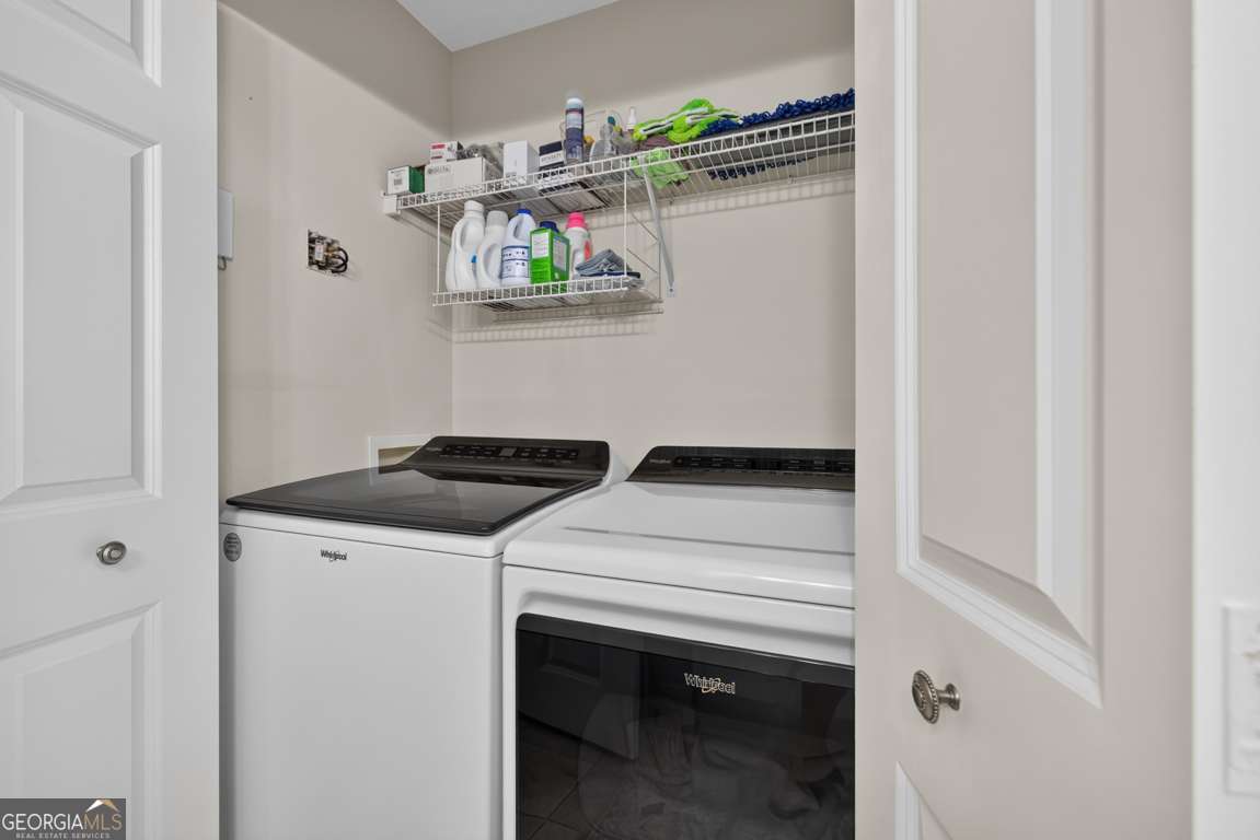 335 Ashford Circle Property Photo 15