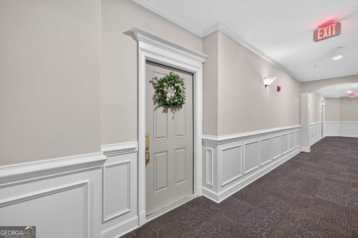 335 Ashford Circle Property Photo 16