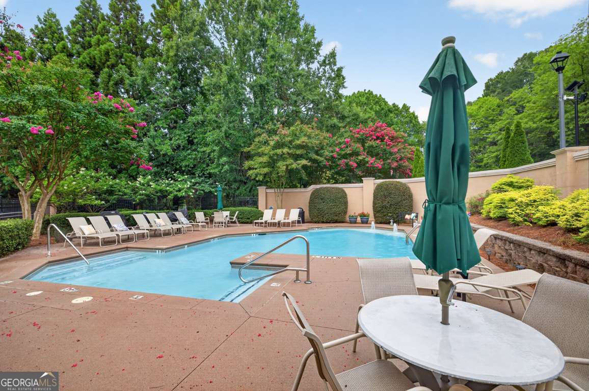 335 Ashford Circle Property Photo 23