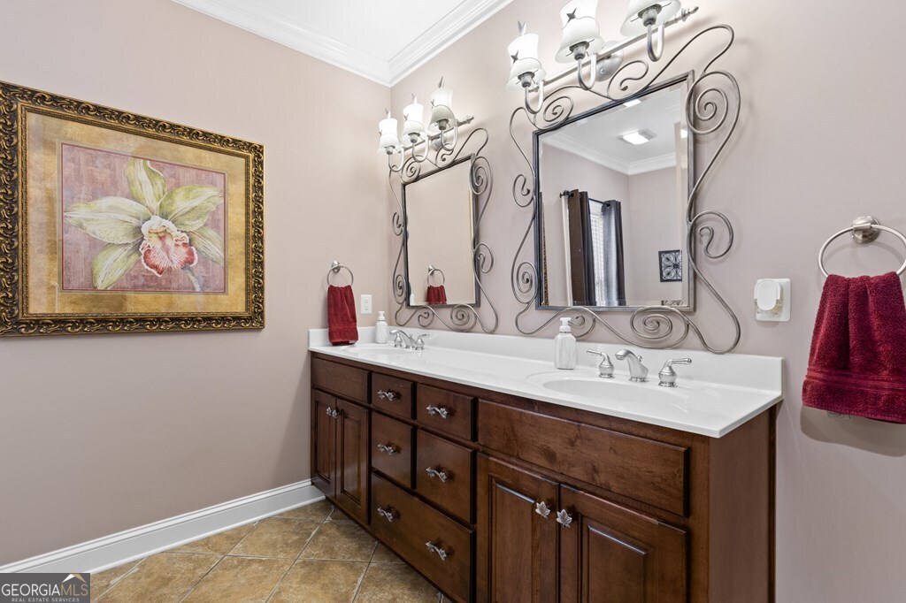 45 Hemlock Court Property Photo 28