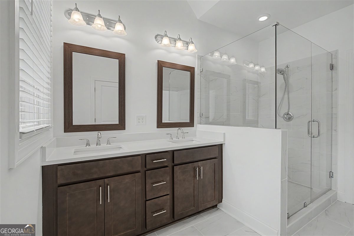 5111 Riden Way Property Photo 5