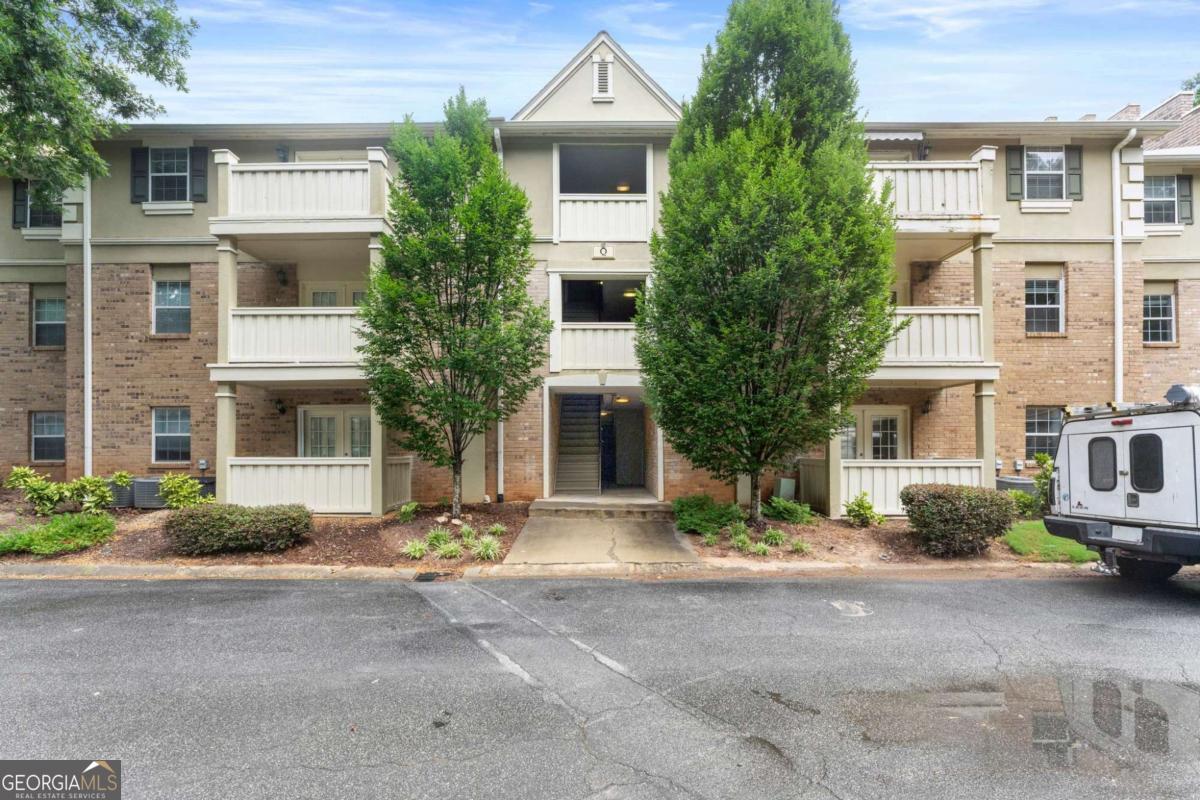 6900 Roswell Road # Q17 Property Photo 1