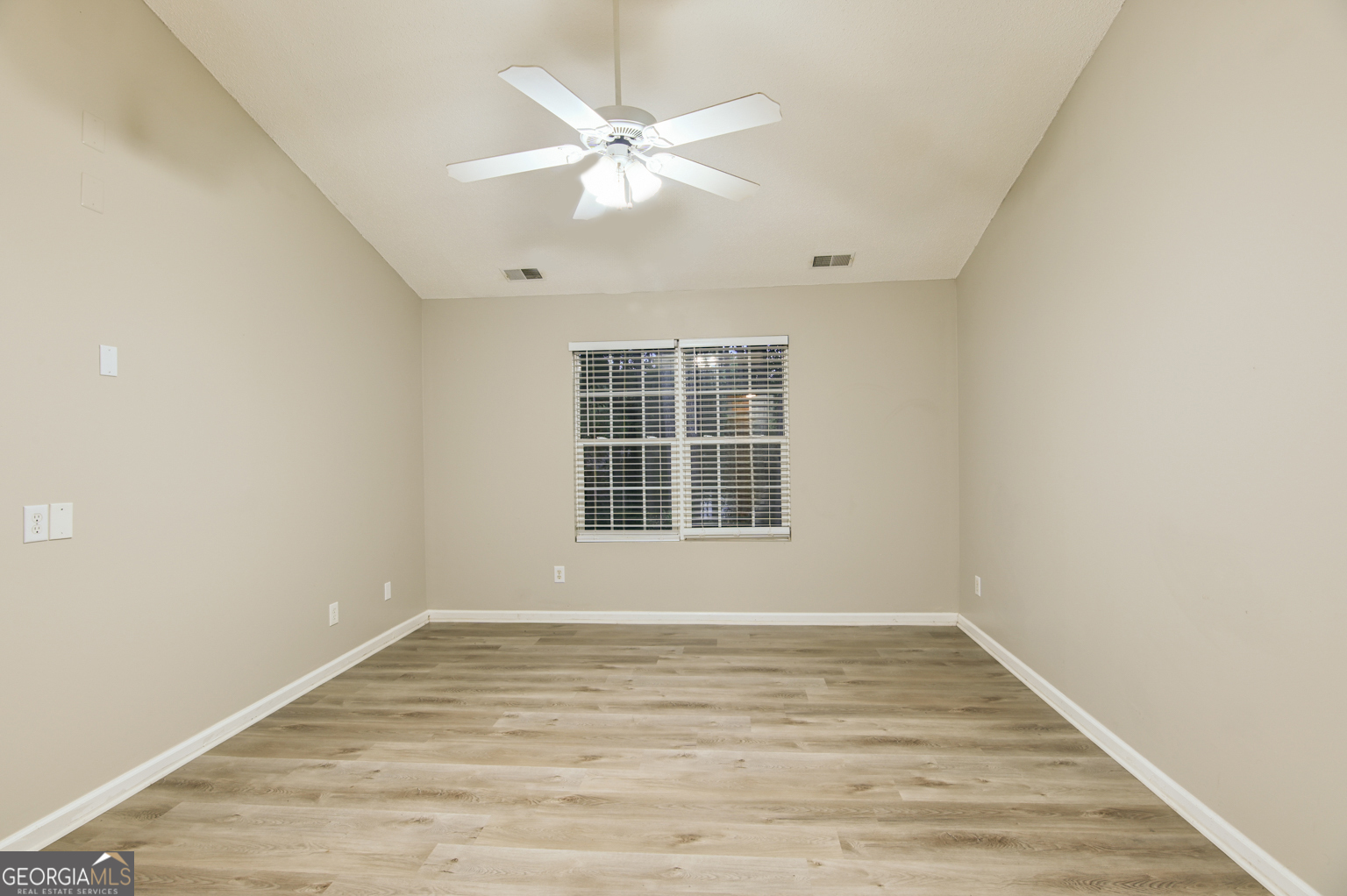 1820 Fort Daniels Trail Property Photo 37
