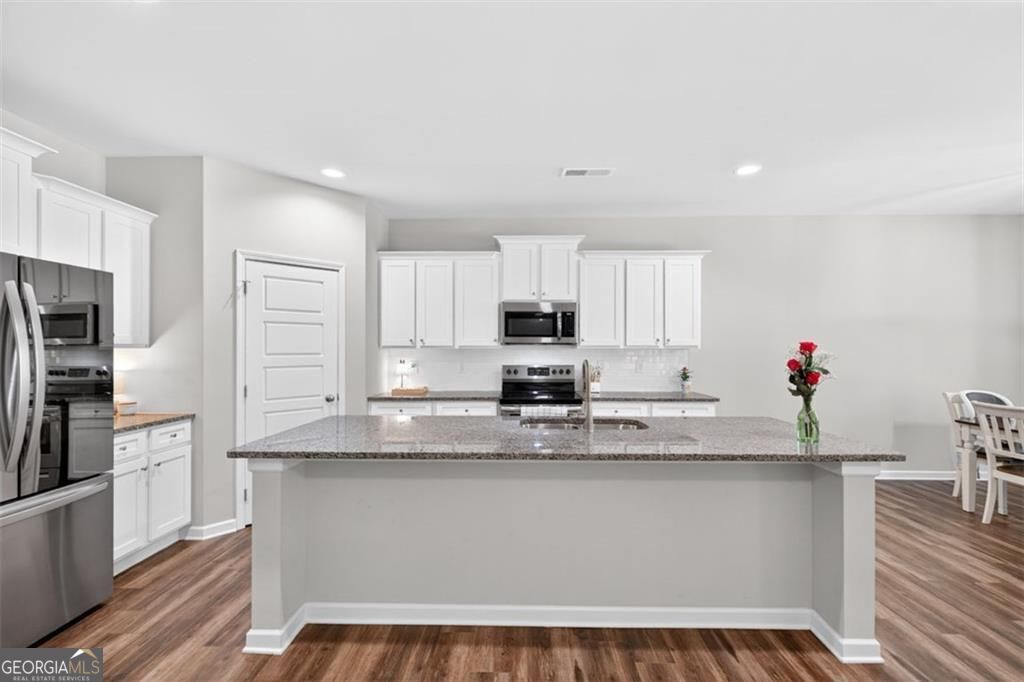 1537 Ridgewood Court Property Photo 12