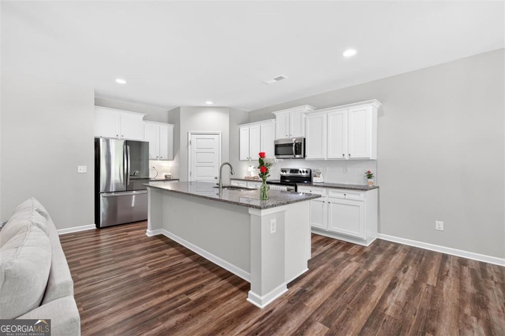 1537 Ridgewood Court Property Photo 13