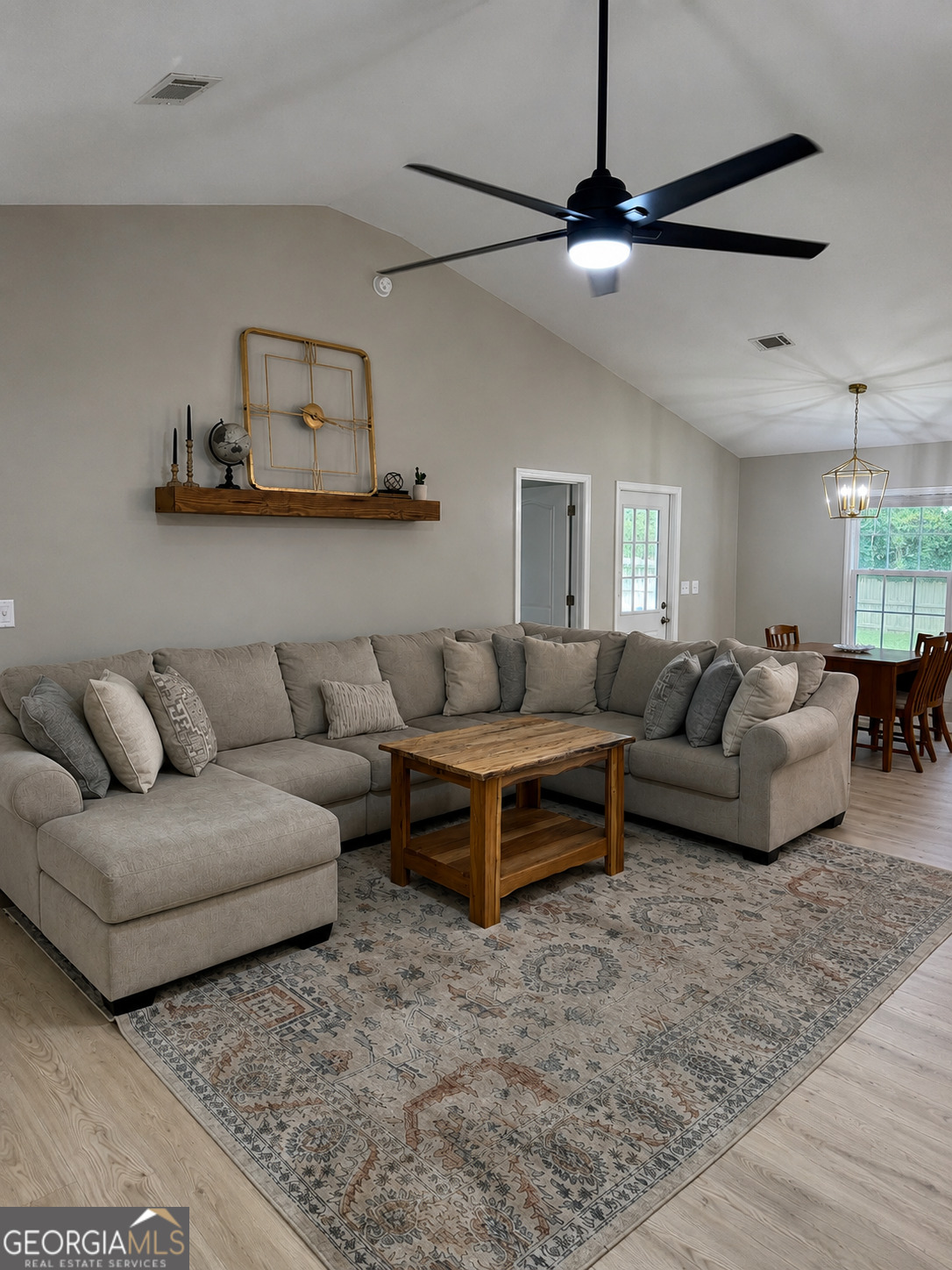 108 Cedar Circle Drive Property Photo 4
