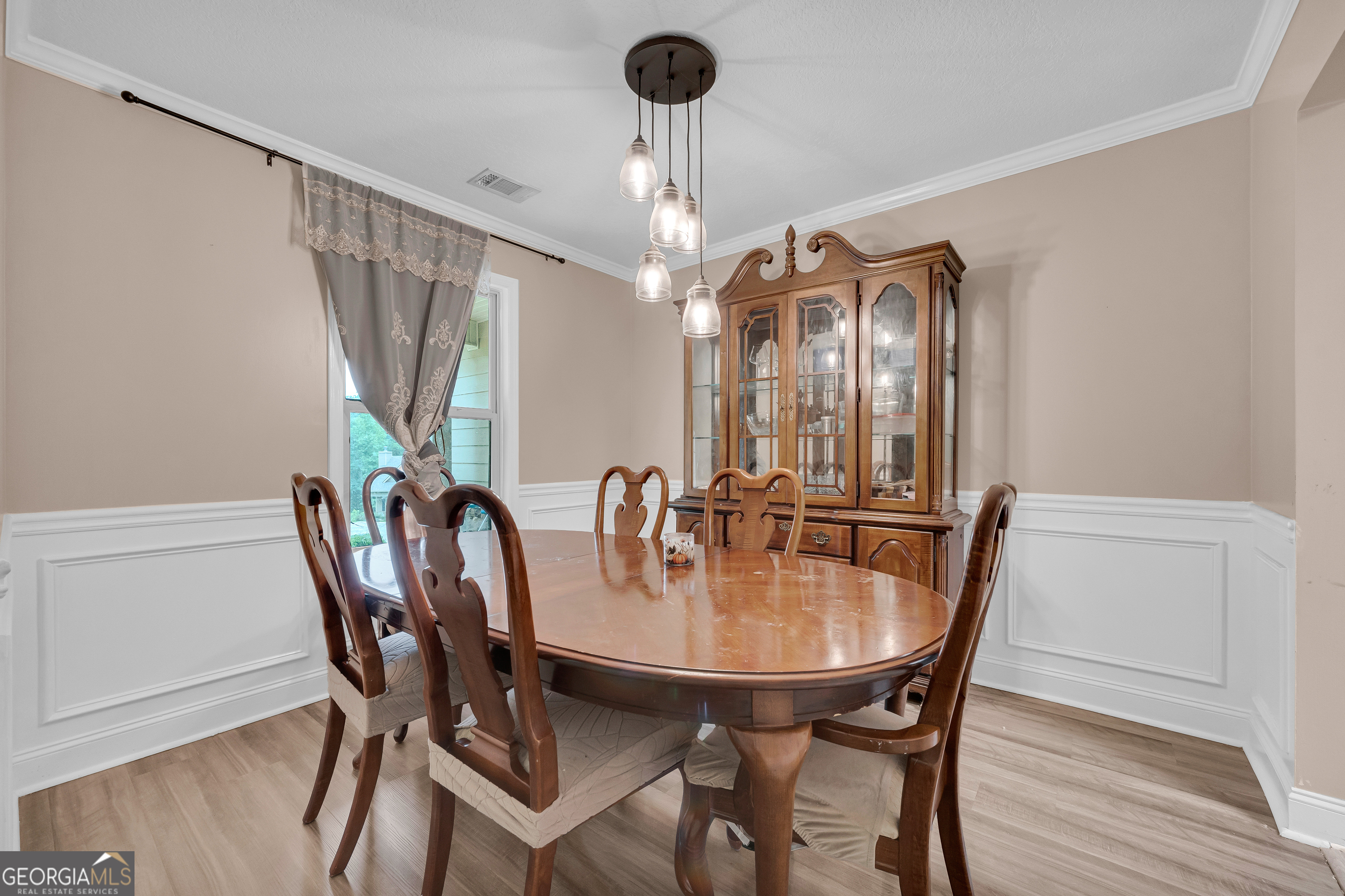 160 Morgan Way Property Photo 11