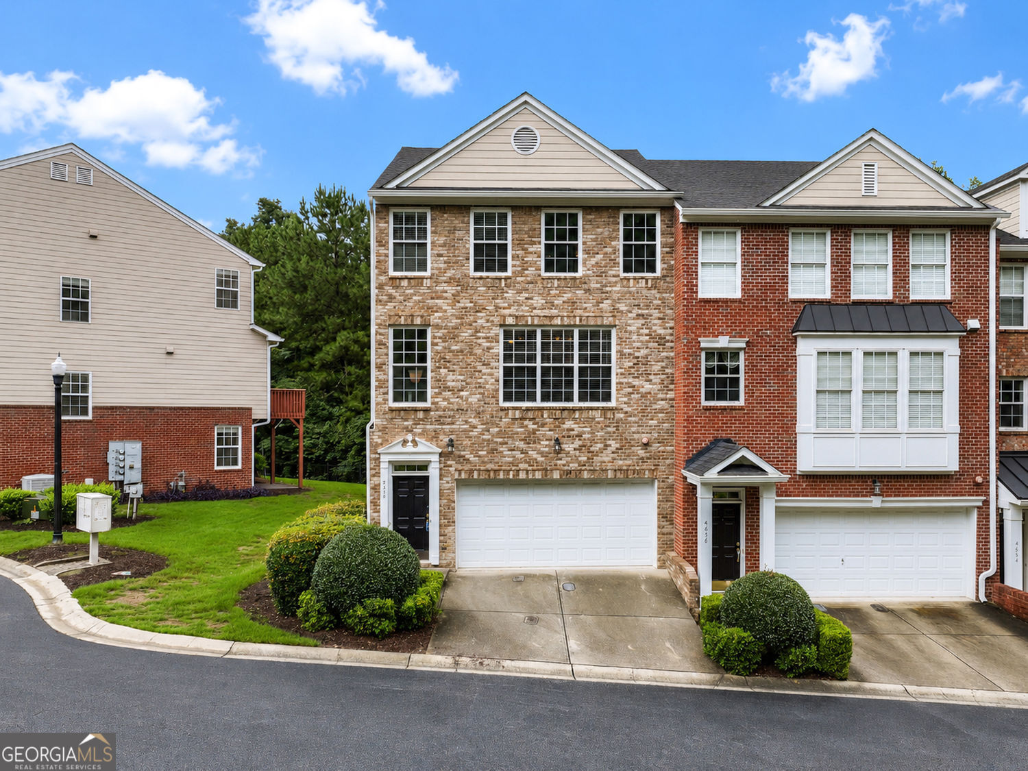 4658 Creekside Villas Way Se Property Photo 1