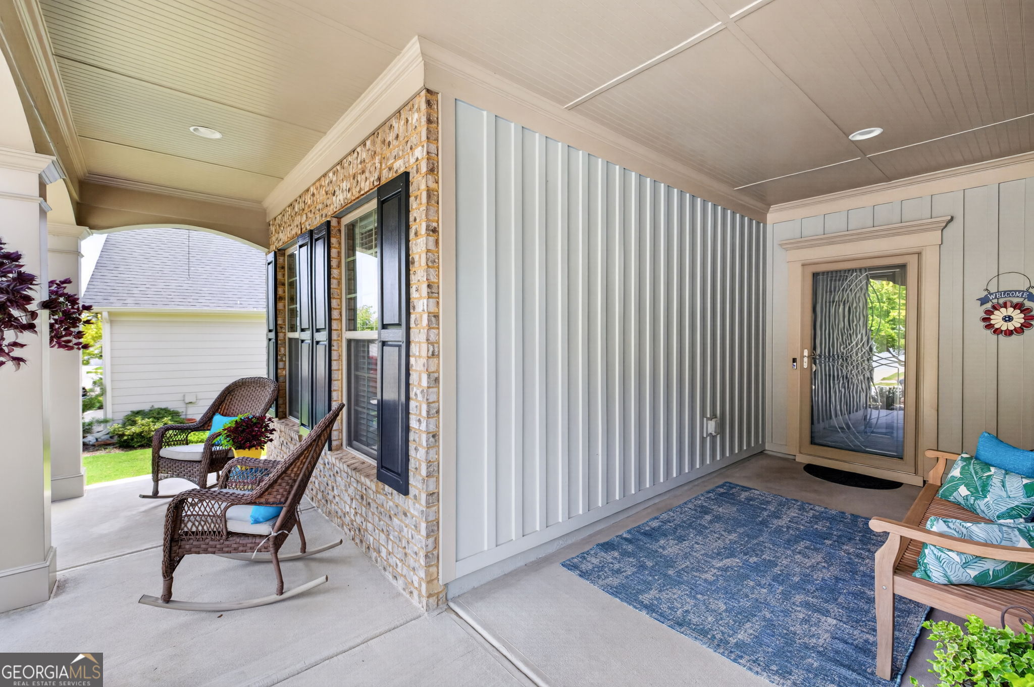 5711 Sierra Bend Way Property Photo 4