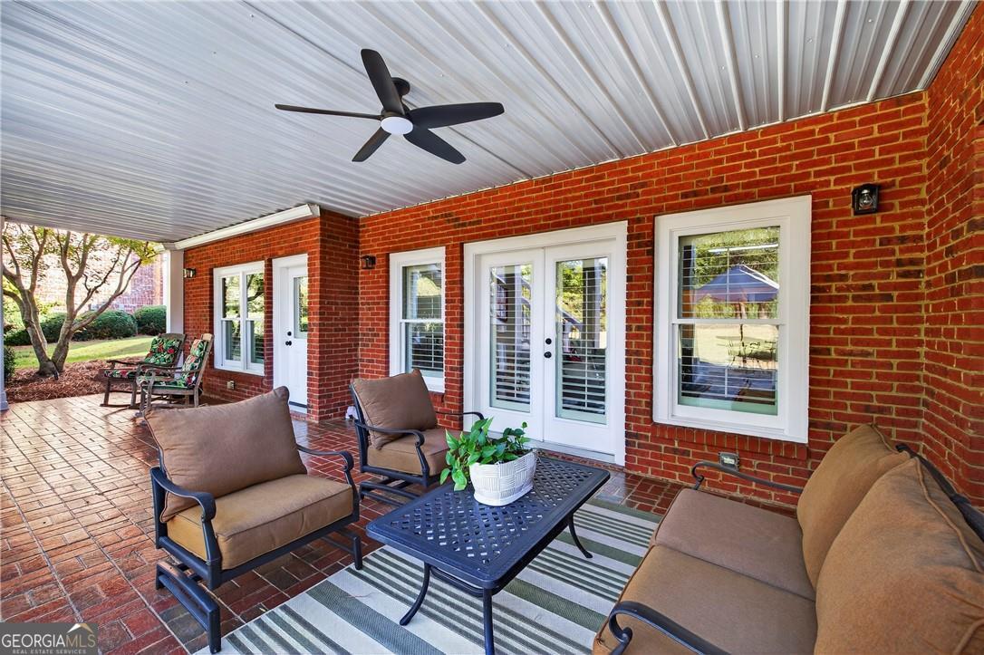675 Garden Circle Property Photo 12