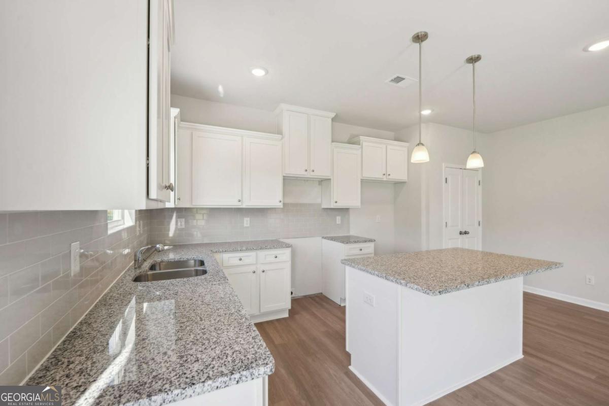 11138 Suria Drive Property Photo 15