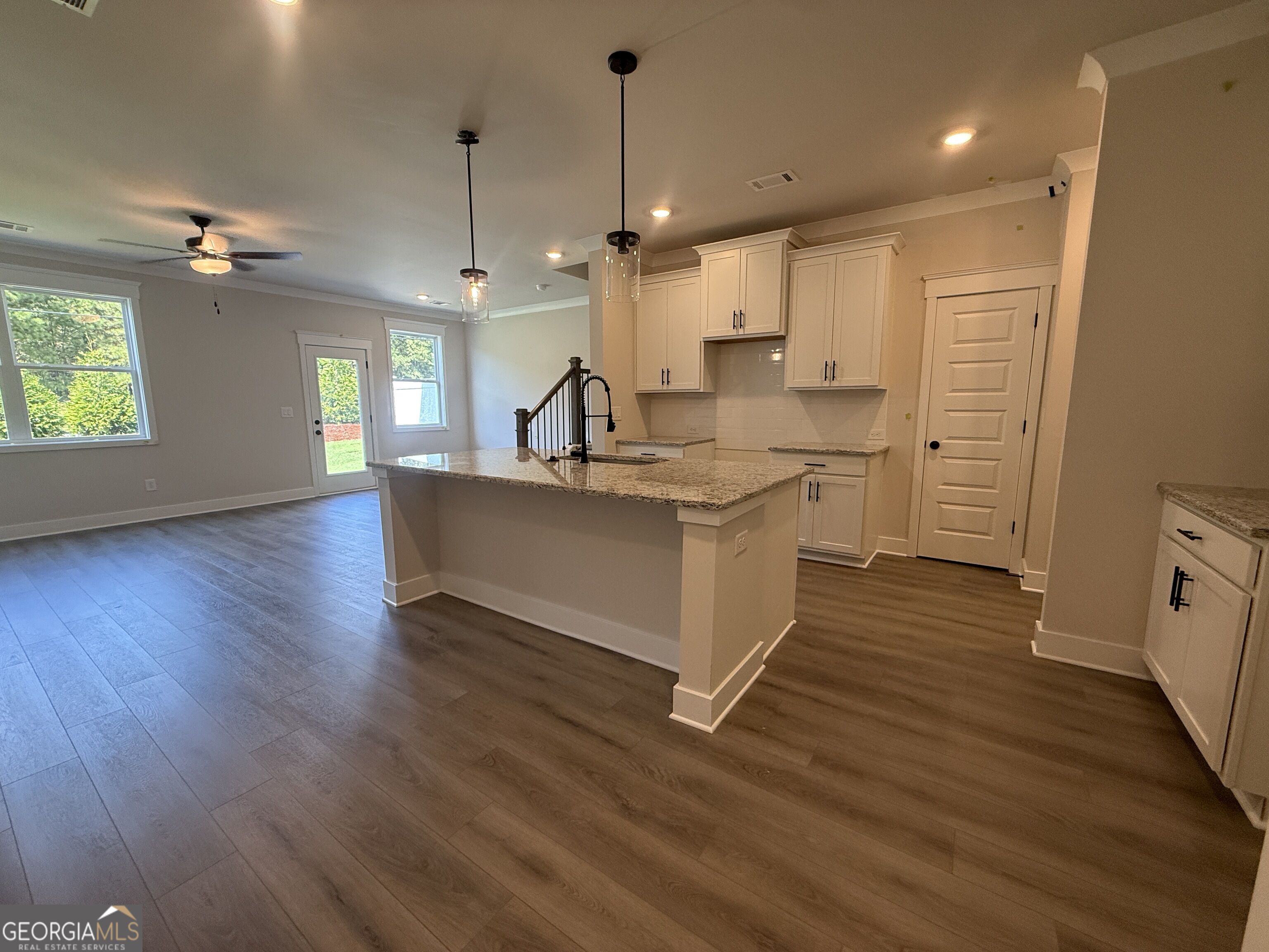 283 Brook Landing Circle Property Photo 4