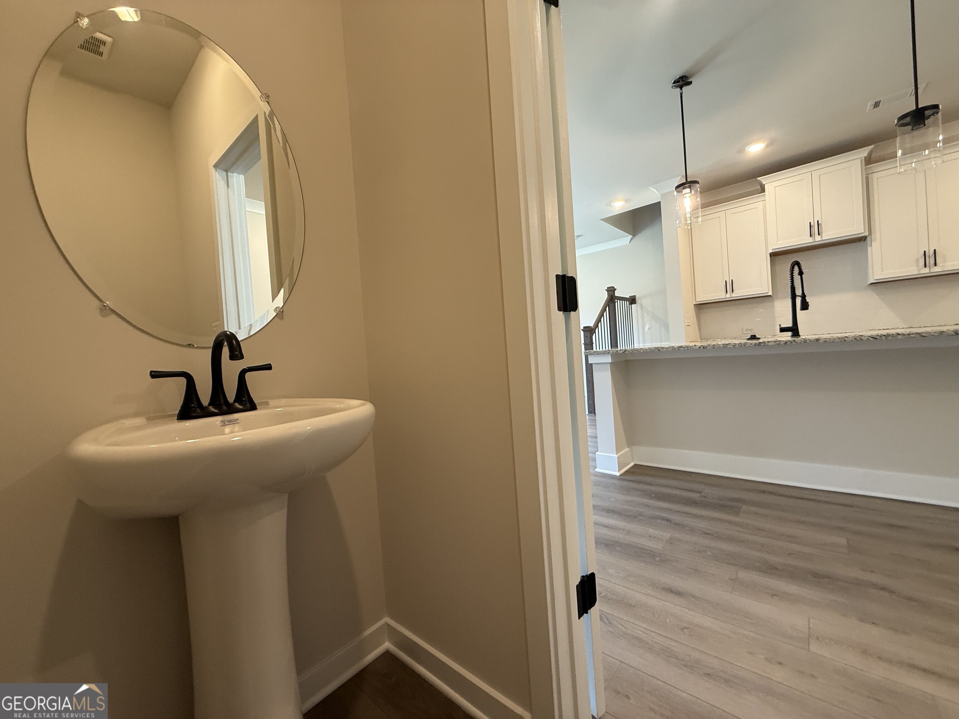 283 Brook Landing Circle Property Photo 5
