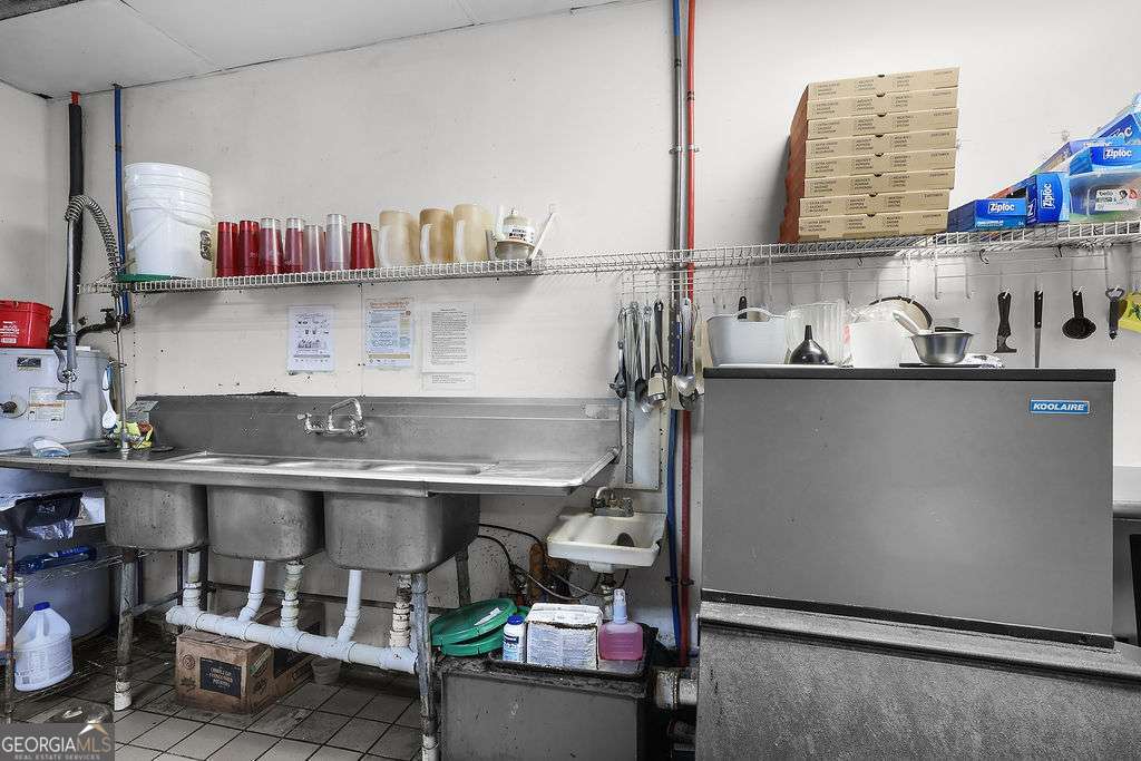40 Butler Street Property Photo 36