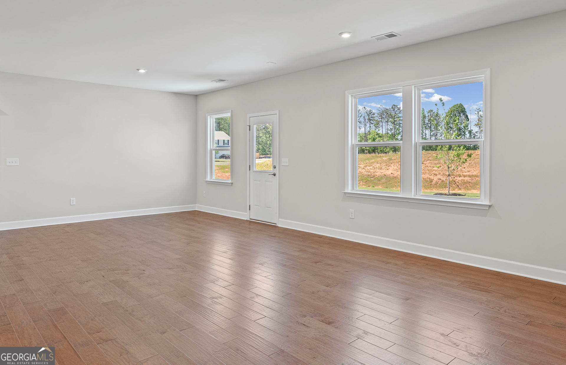 636 Vidalia Park Way Property Photo 6