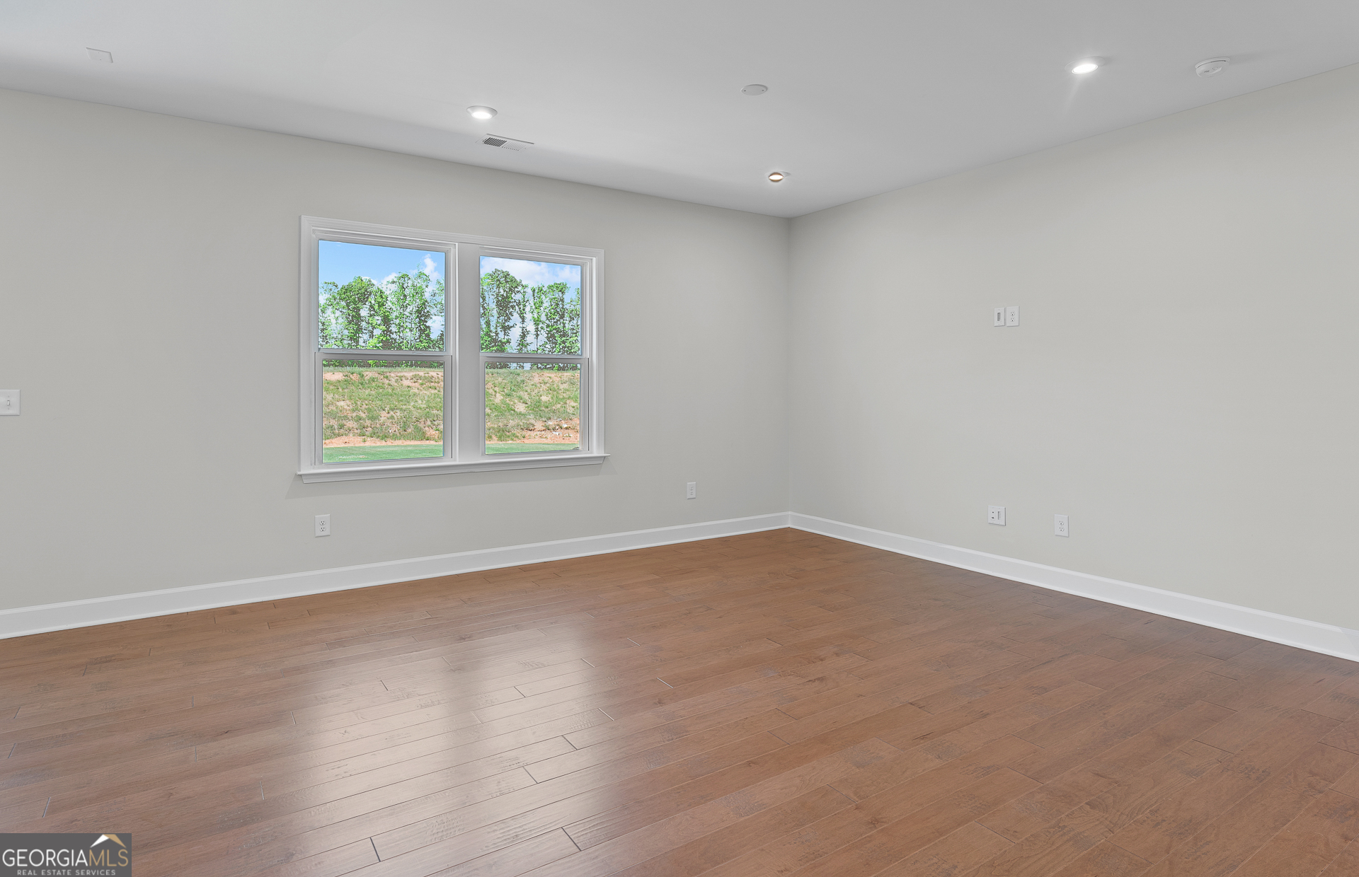636 Vidalia Park Way Property Photo 7