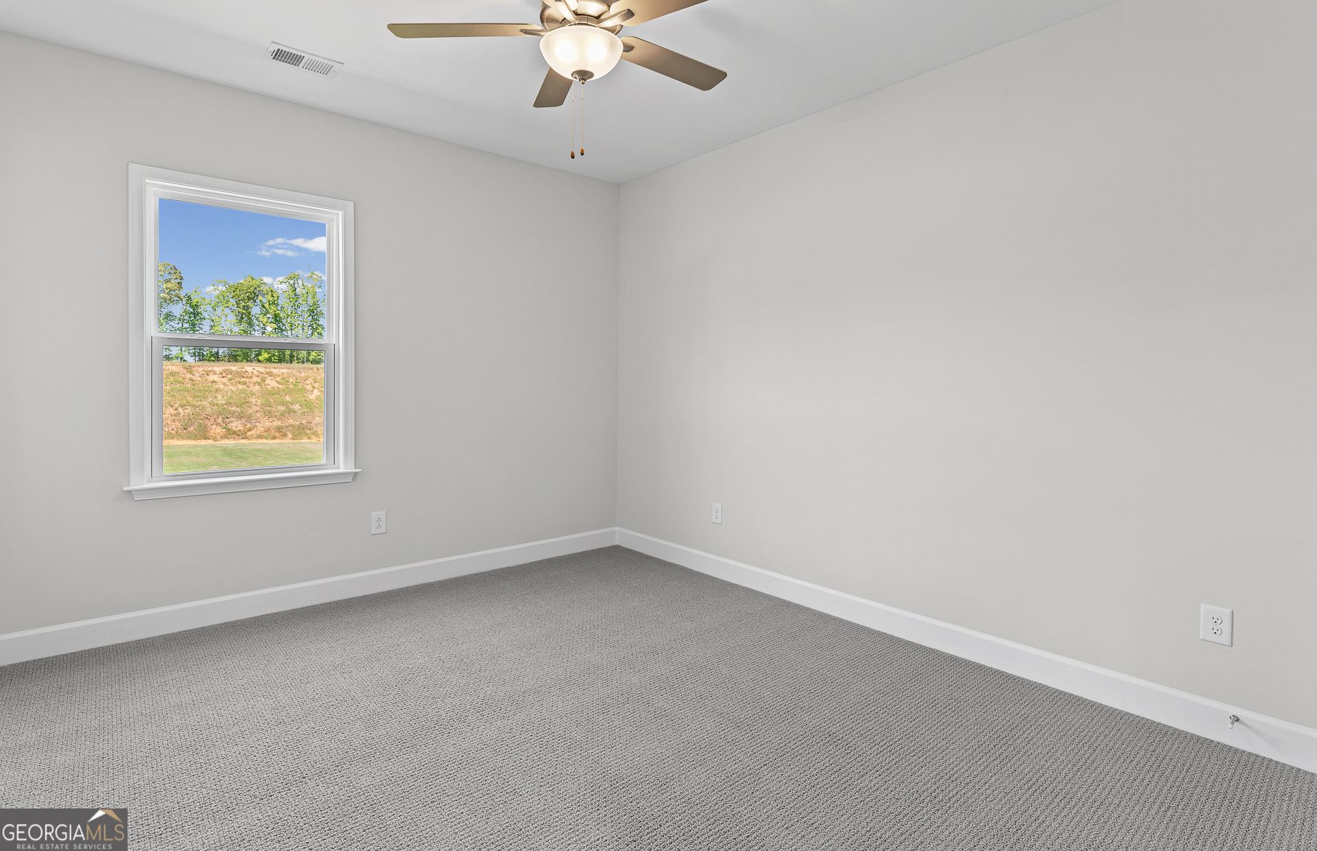 636 Vidalia Park Way Property Photo 11