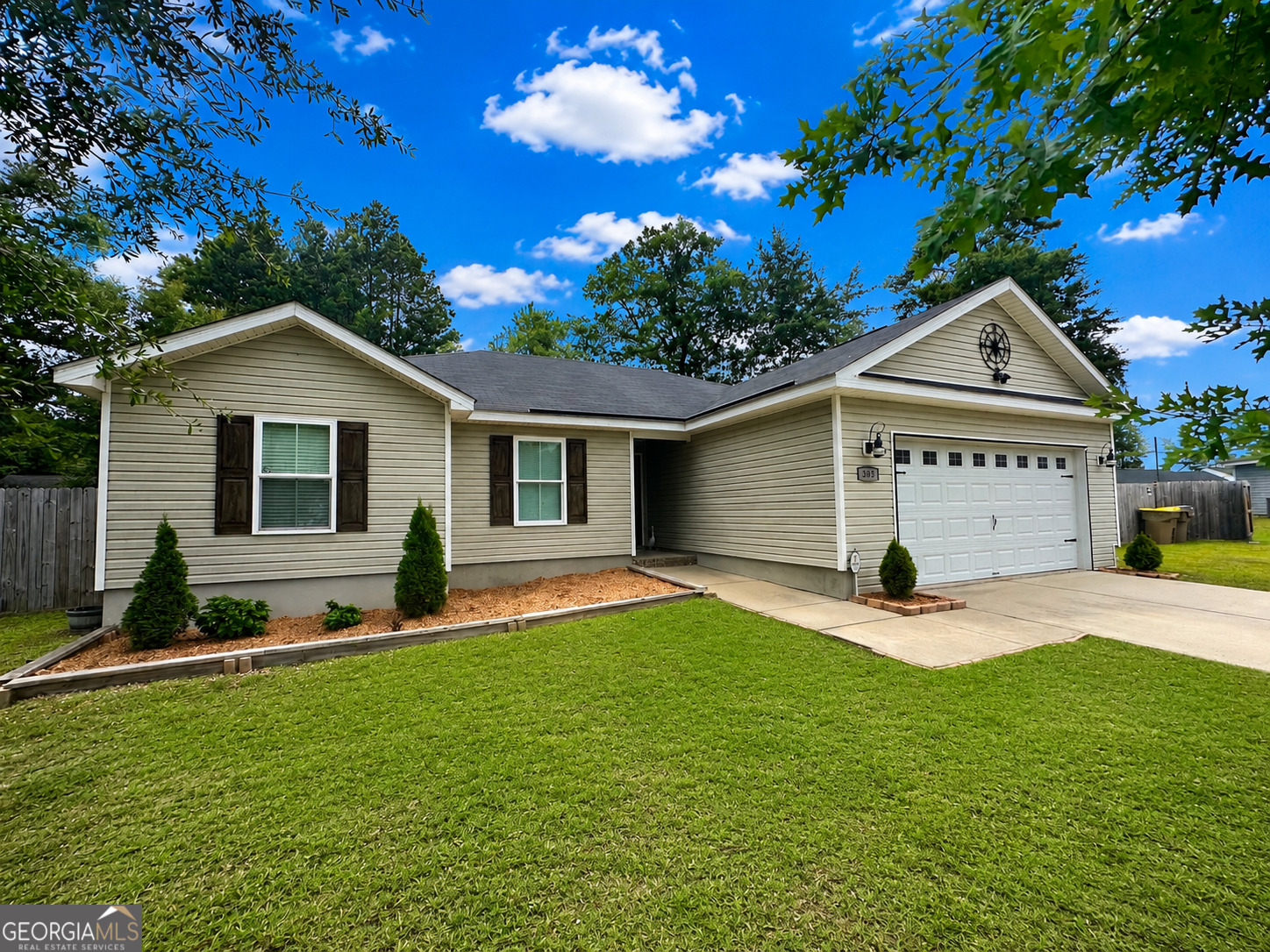 305 White Willow Court Property Photo 1