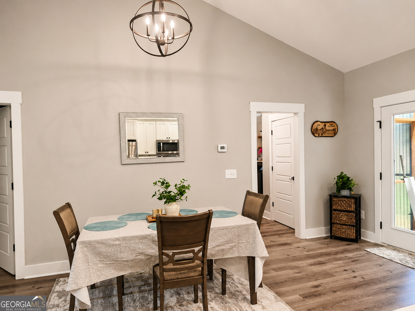 521 Borders Property Photo 12