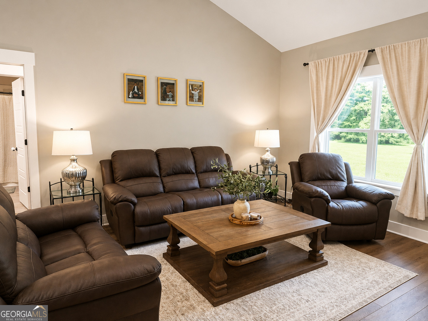 521 Borders Property Photo 13