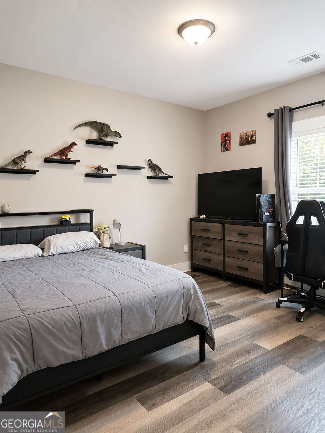 521 Borders Property Photo 26