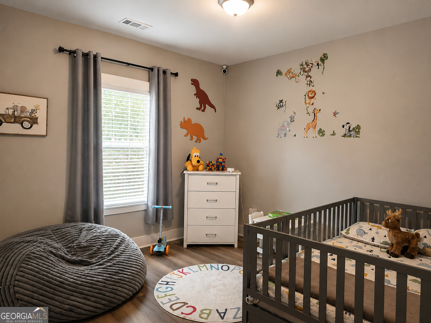 521 Borders Property Photo 28