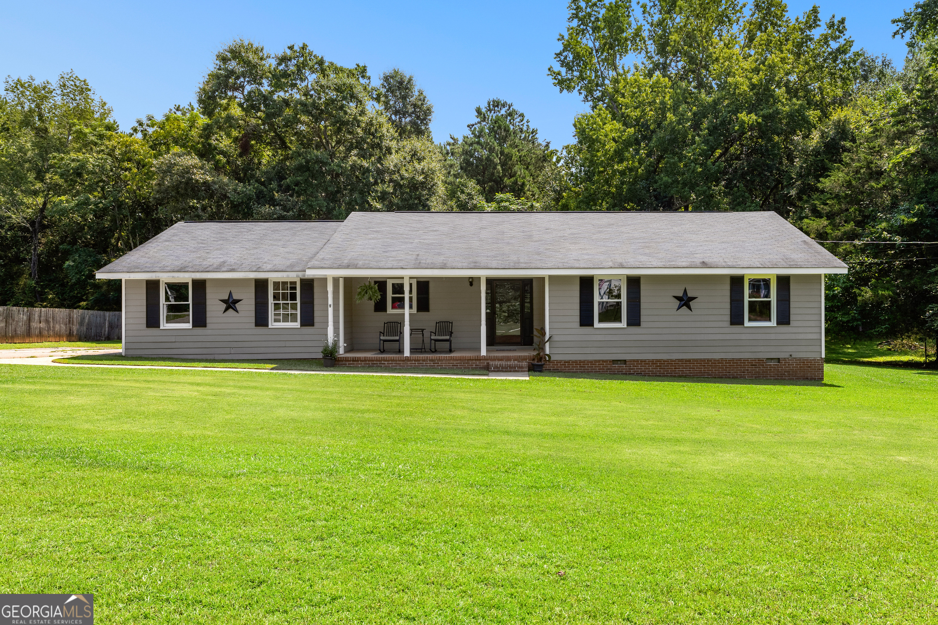 114 Paddle Wheel Drive Property Photo 1