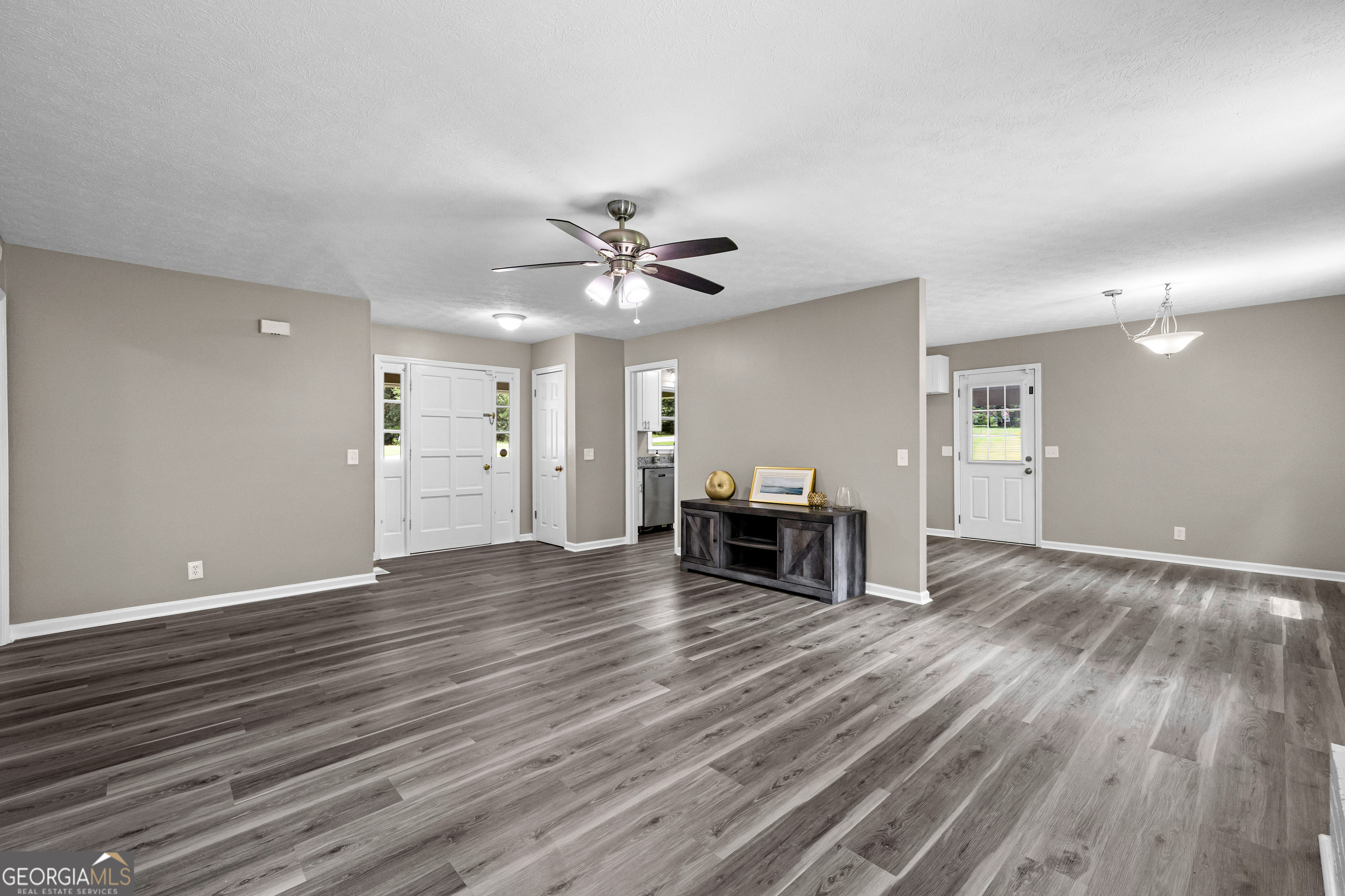 114 Paddle Wheel Drive Property Photo 8