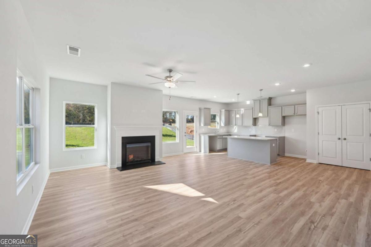11834 Neely Lane Property Photo 7