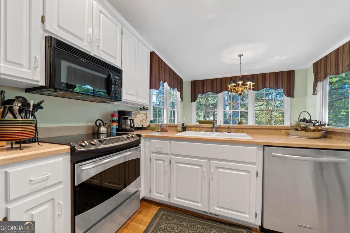 131 Oakton S Property Photo 17