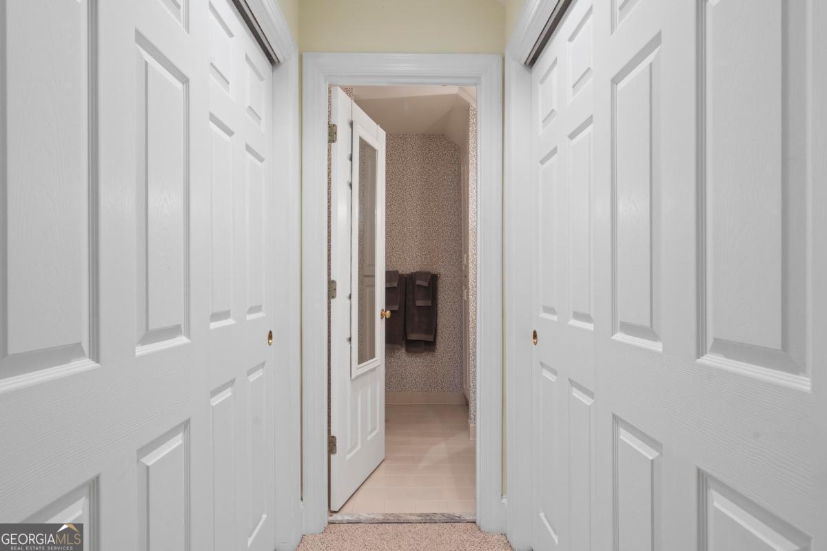 131 Oakton S Property Photo 39
