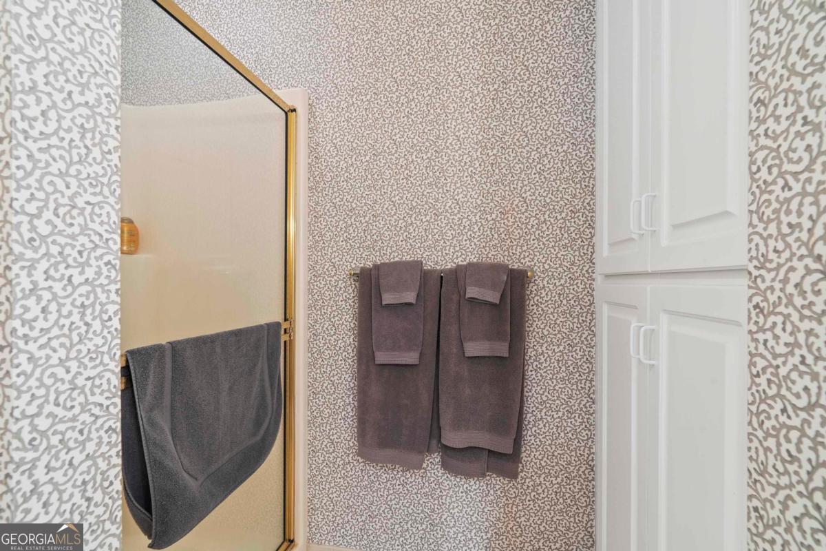 131 Oakton S Property Photo 41