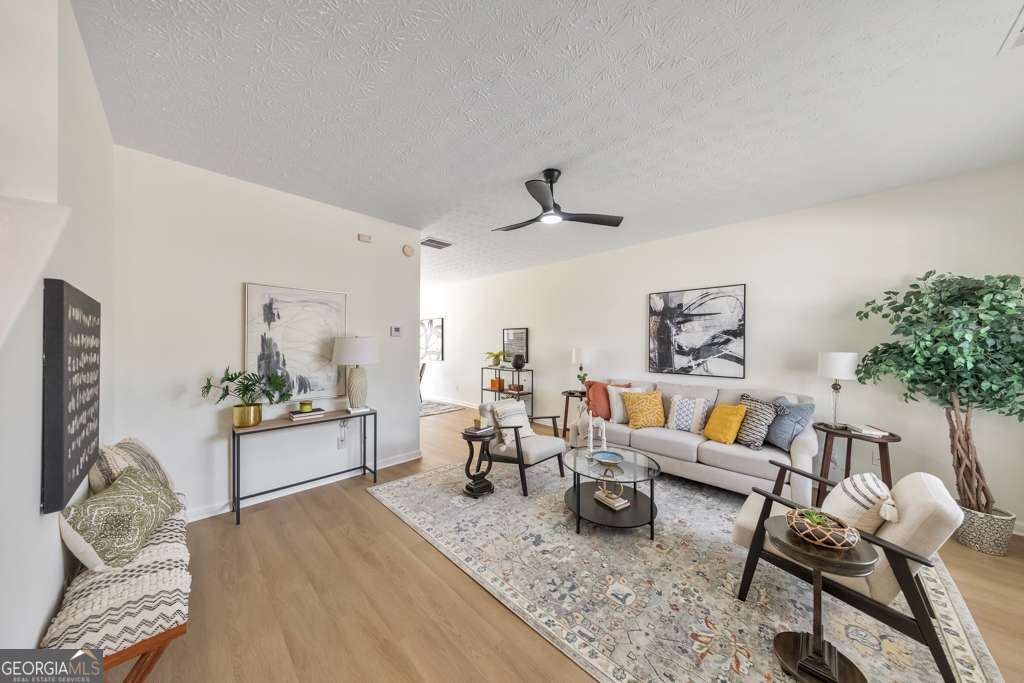 1779 Fielding Way Property Photo 3