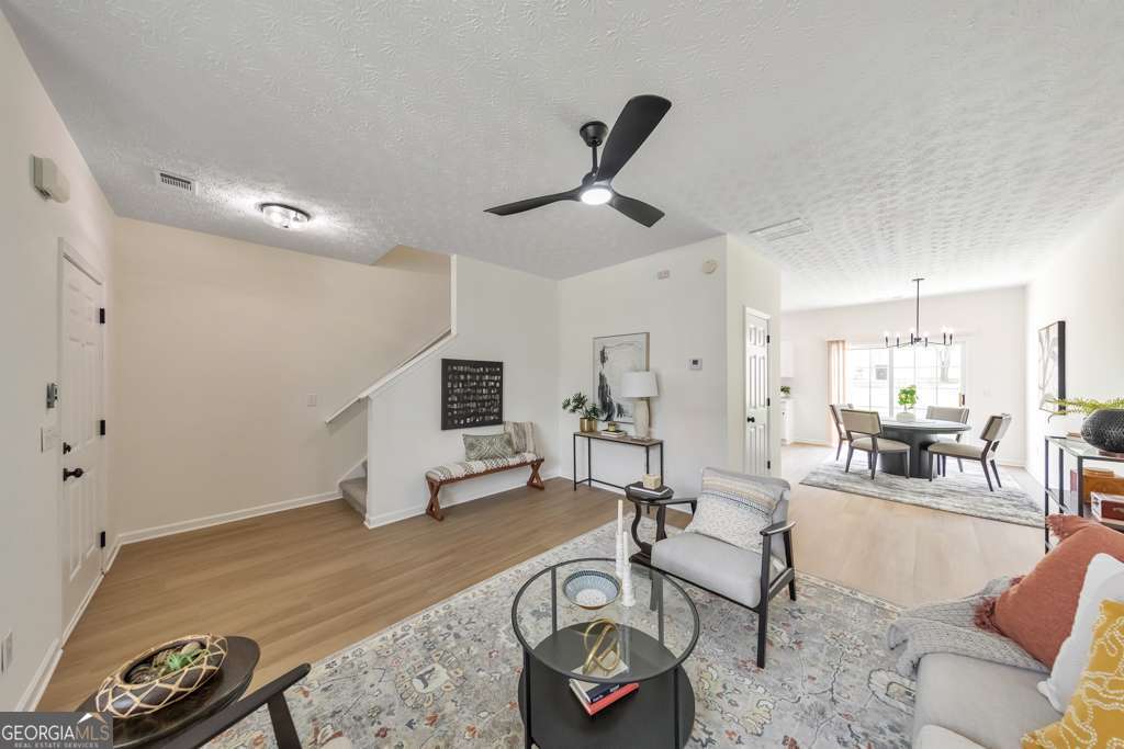 1779 Fielding Way Property Photo 4