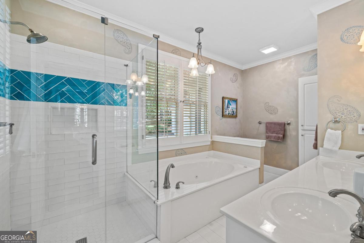 129 Barrington Hall Drive Property Photo 40