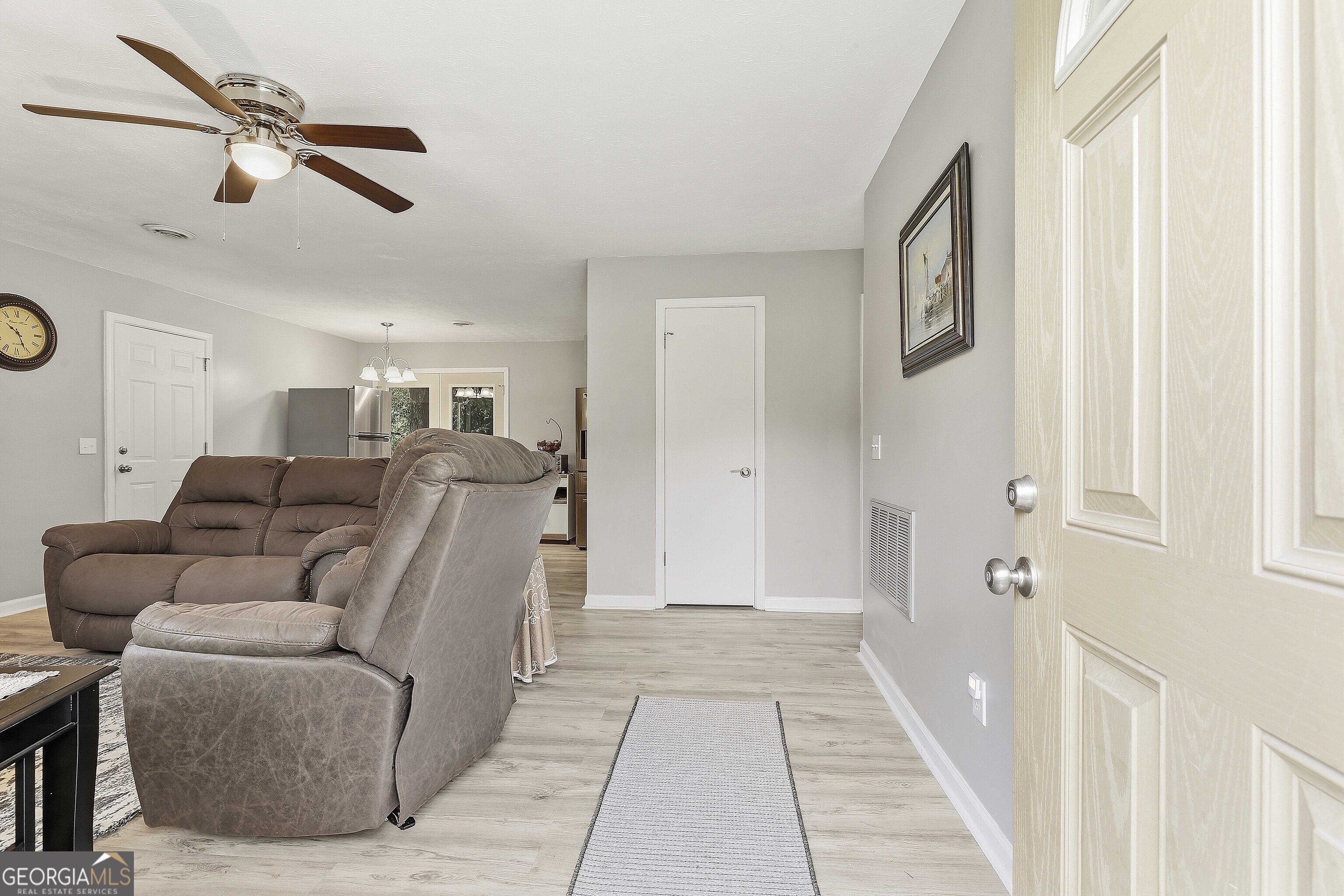 168 Glover Circle Property Photo 8