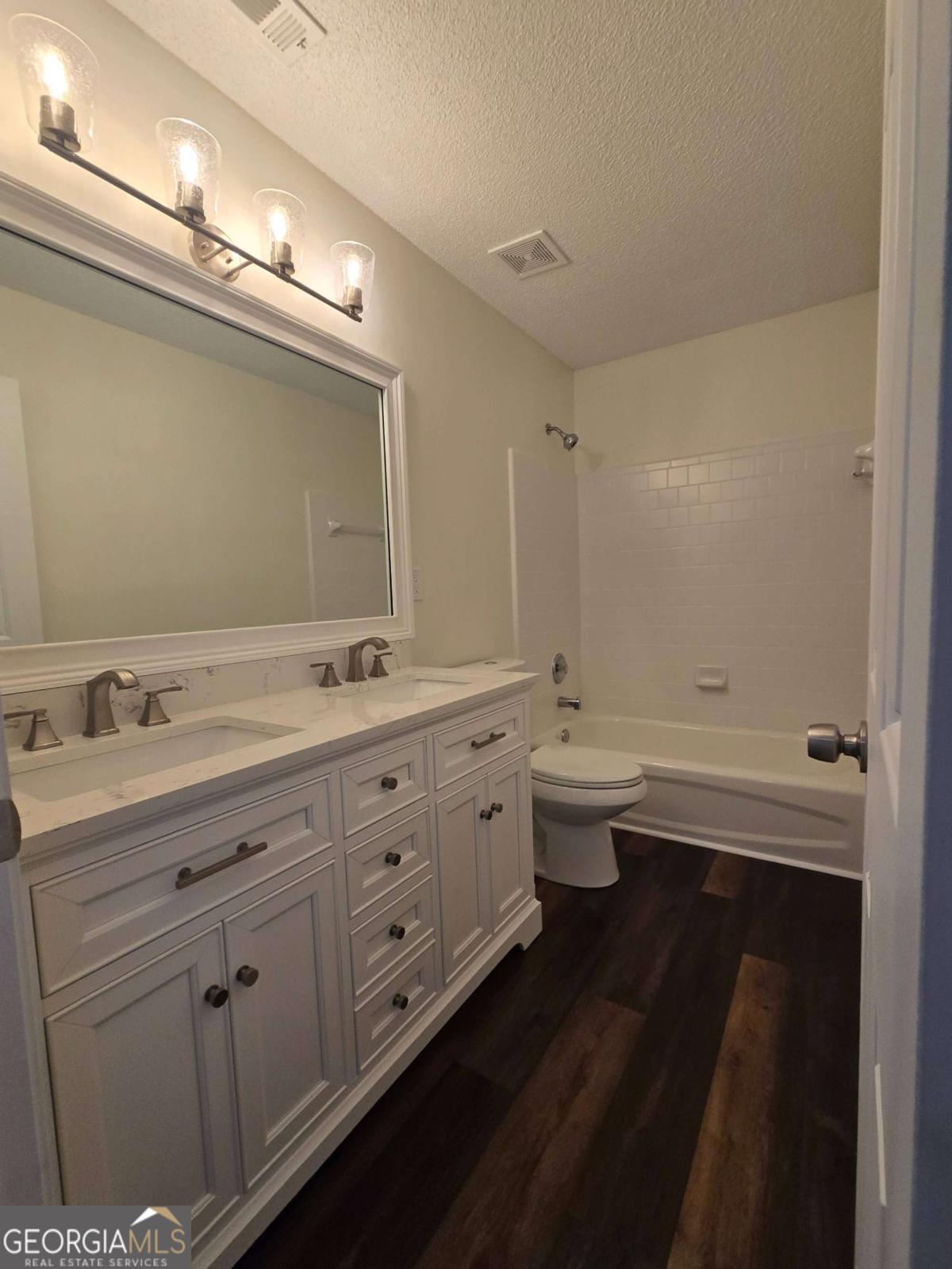 3075 Keyingham Way Property Photo 16