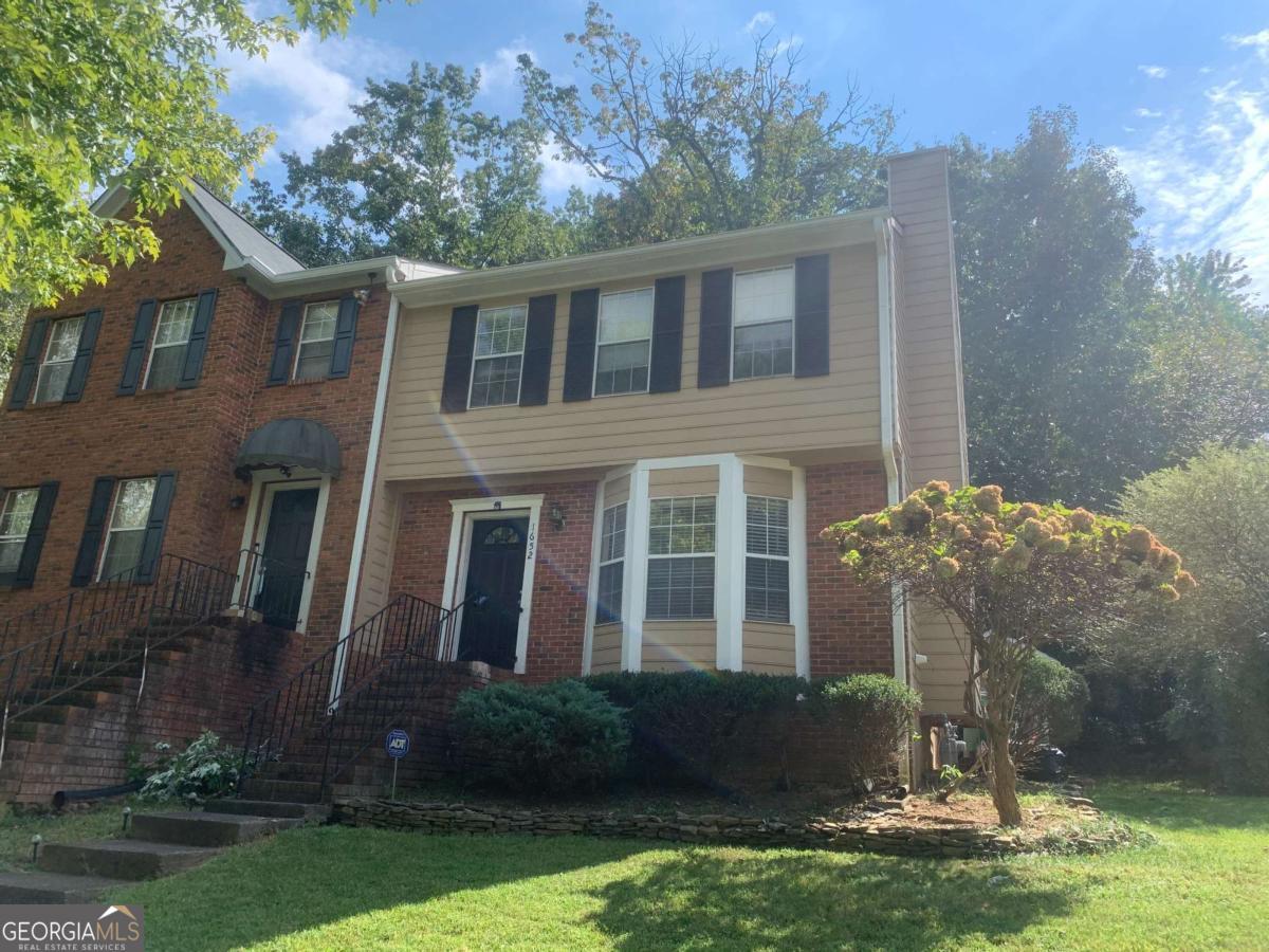 1652 Grist Mill Drive Property Photo 1