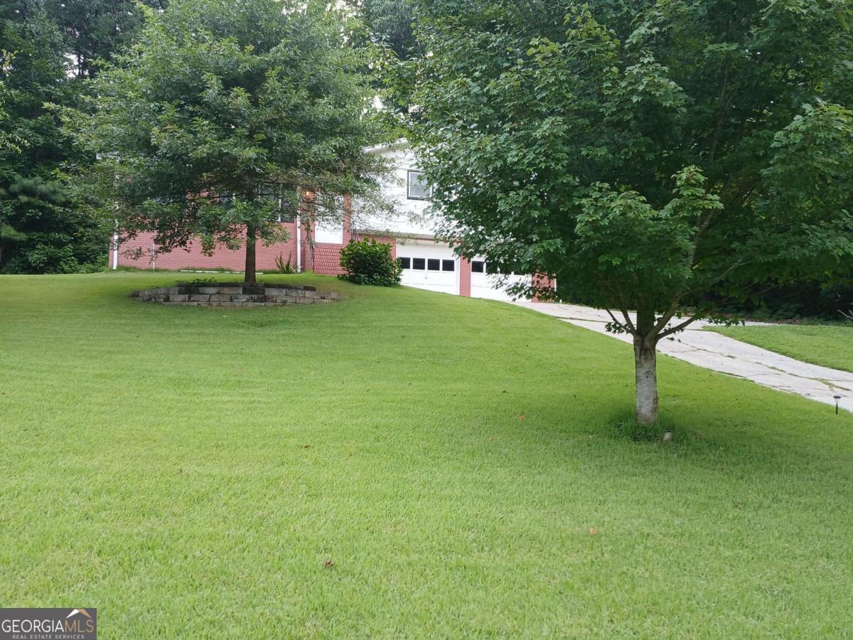 785 Old Beulah Road Property Photo 2