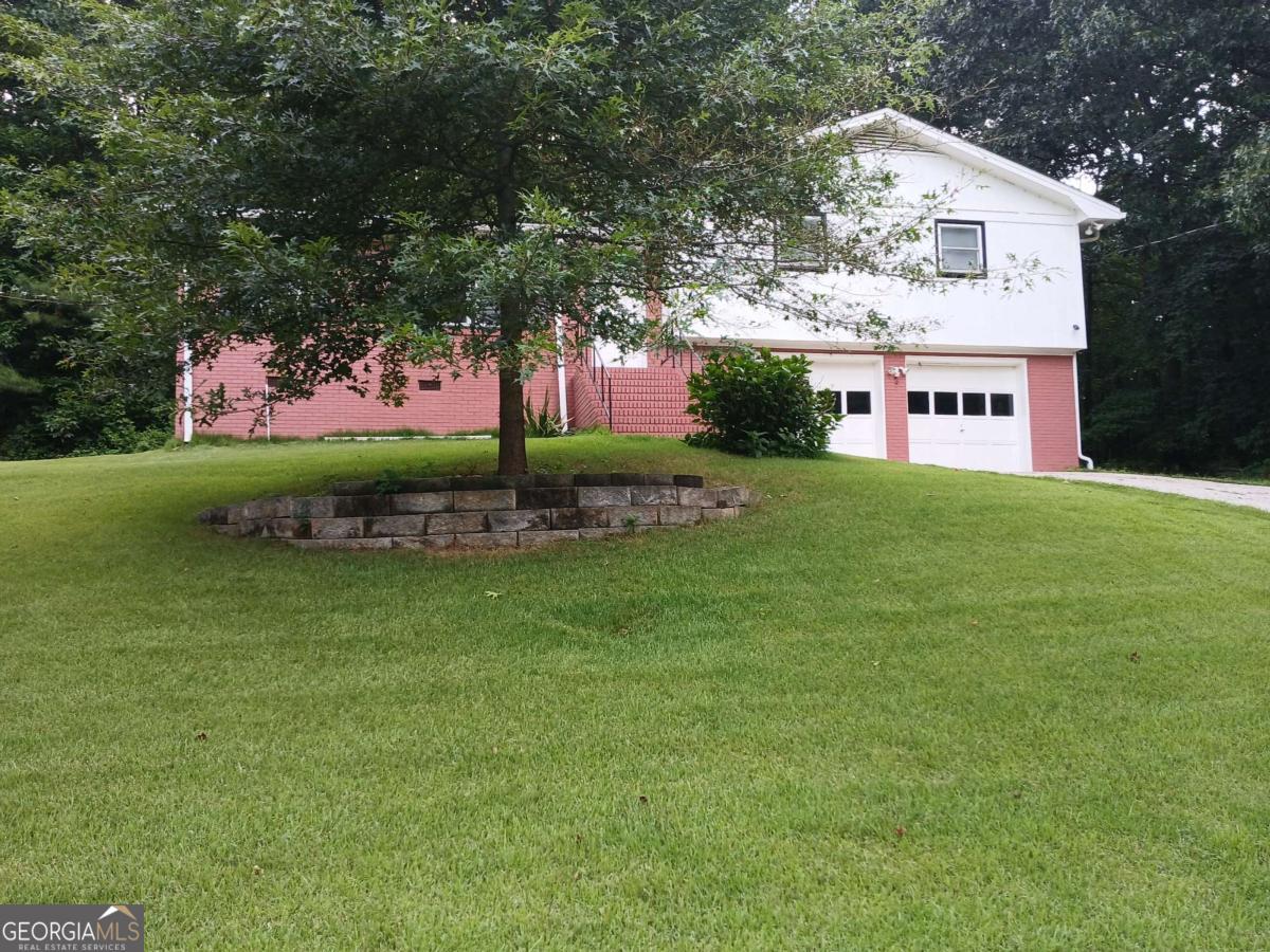 785 Old Beulah Road Property Photo 3