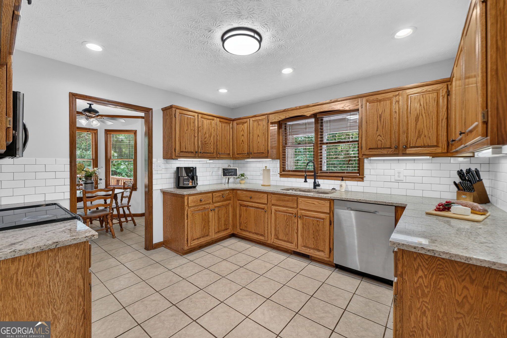 421 S Mount Carmel Road Property Photo 27