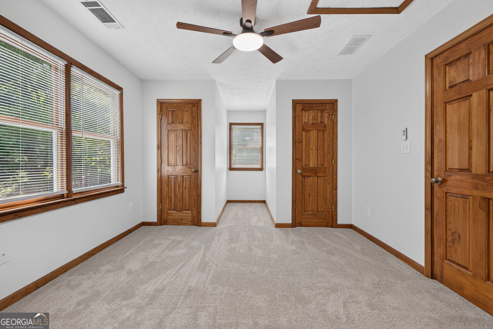 421 S Mount Carmel Road Property Photo 56