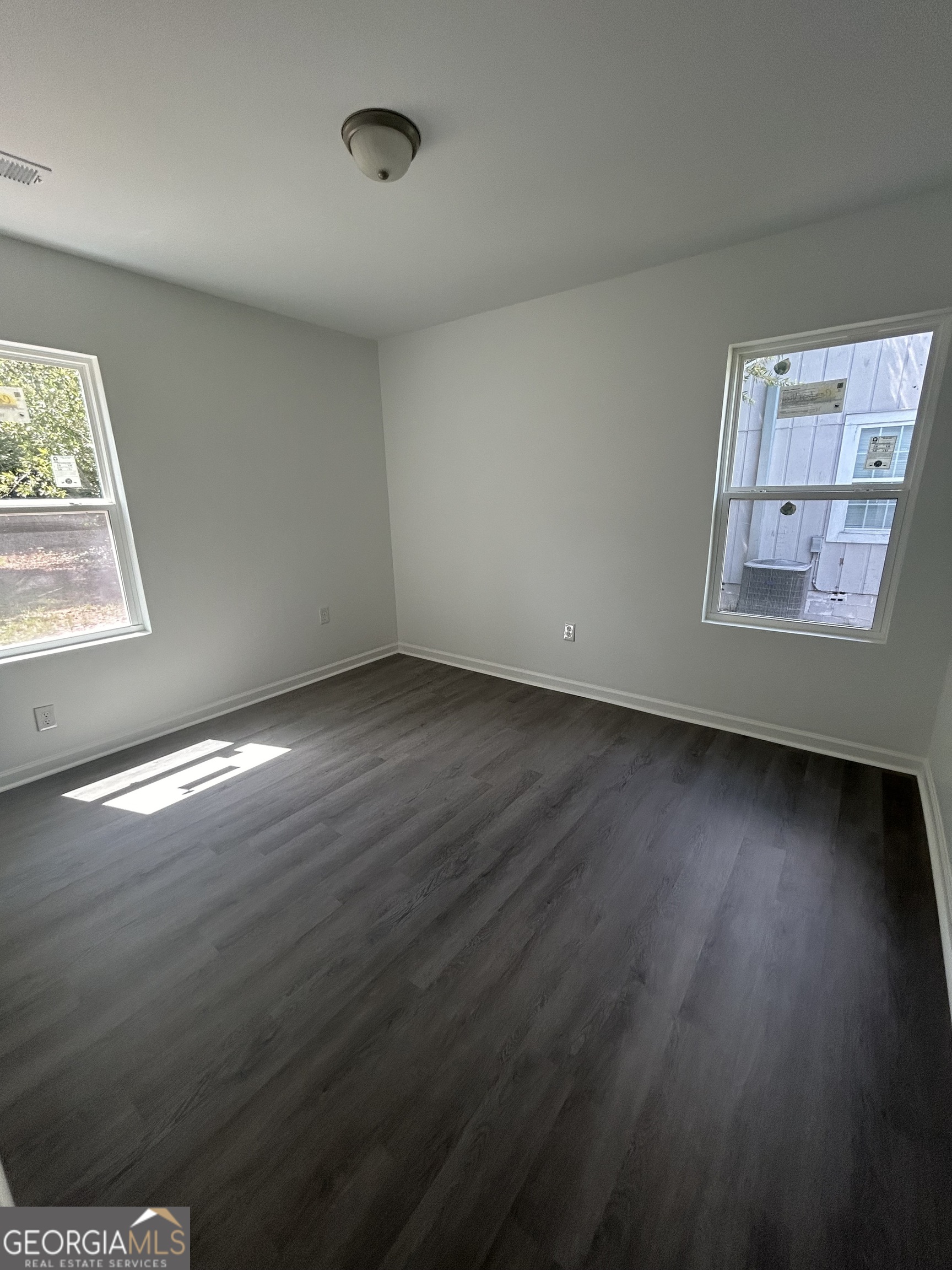 411 Chamlee Drive Property Photo 9