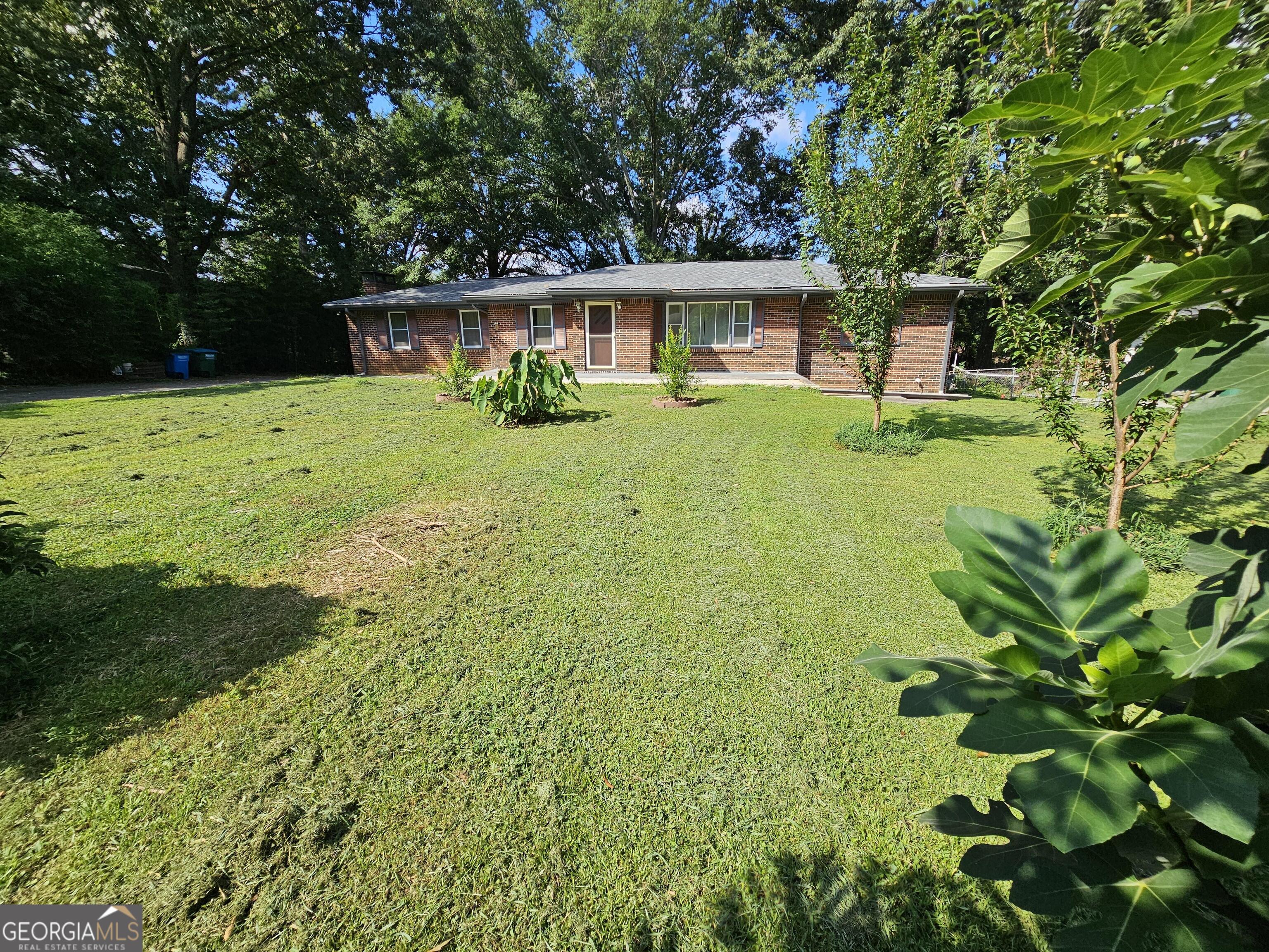 2498 Johnson Drive Property Photo 1